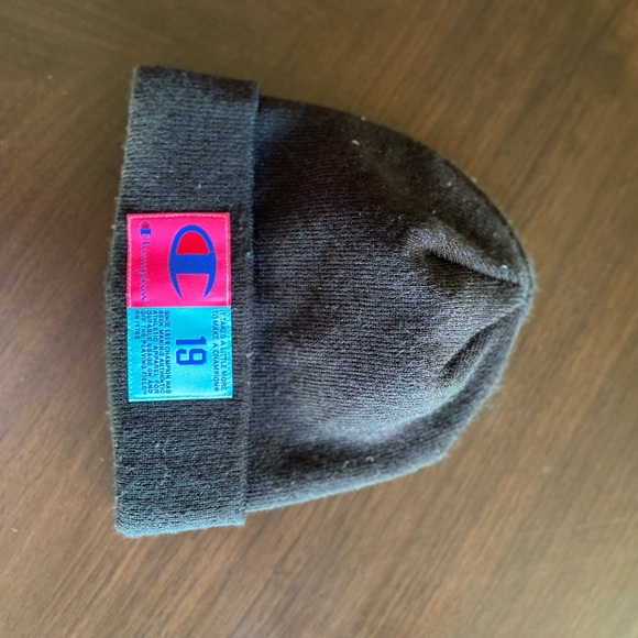 Champion Beanie - Picture 3 of 3